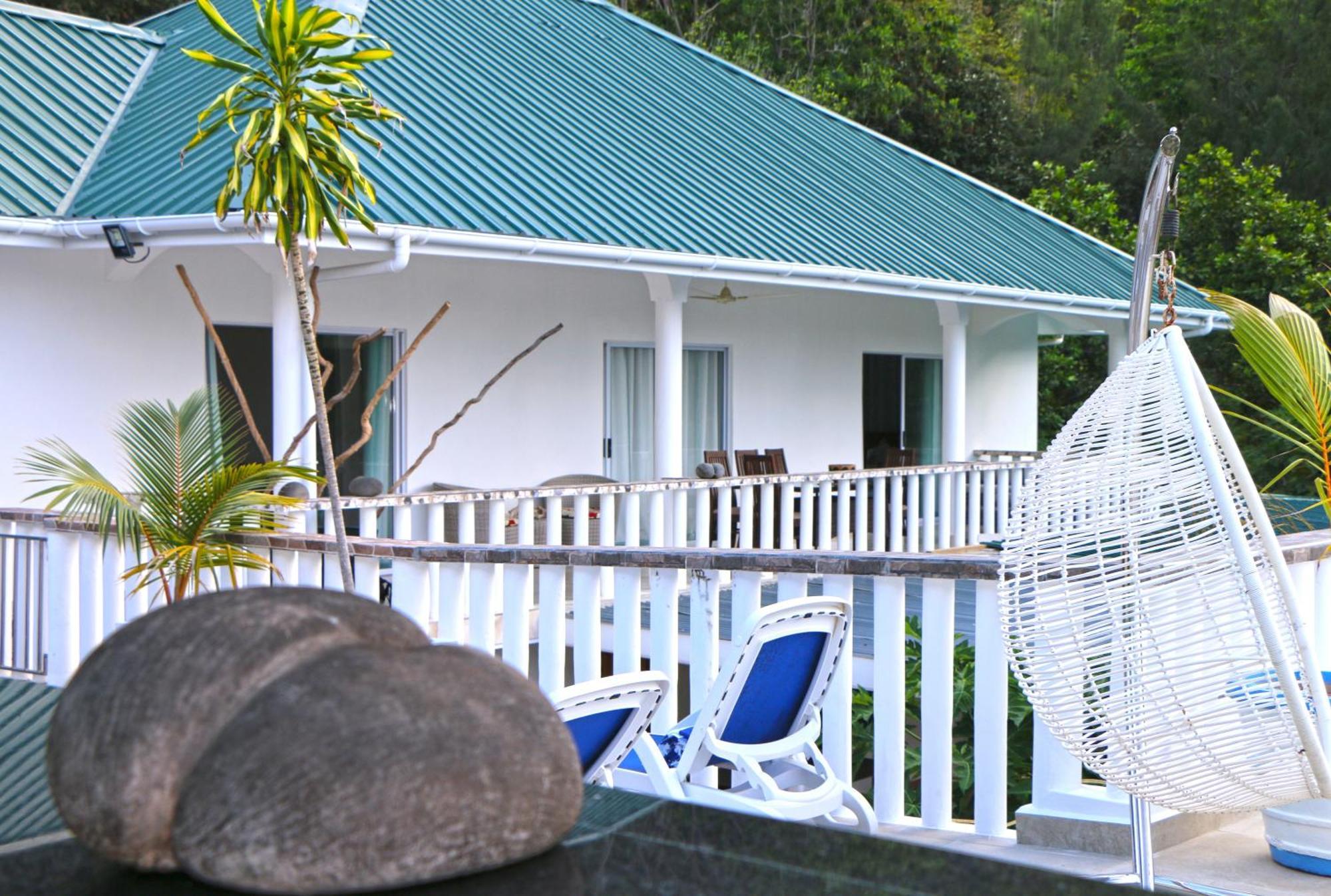 Ocean Blue Bay Apartment Anse Volbert Village Екстериор снимка
