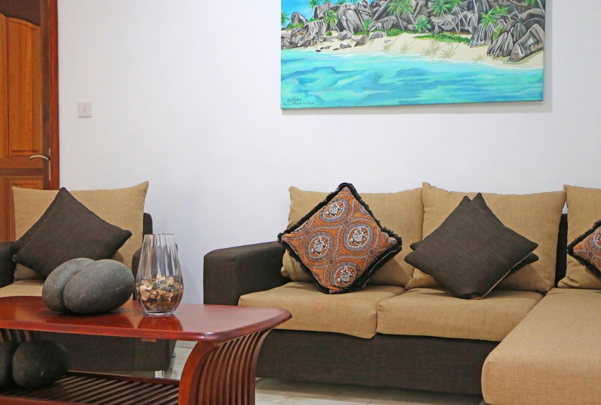 Ocean Blue Bay Apartment Anse Volbert Village Екстериор снимка