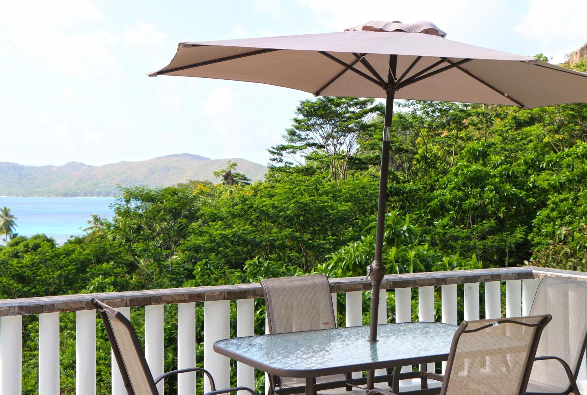 Ocean Blue Bay Apartment Anse Volbert Village Екстериор снимка