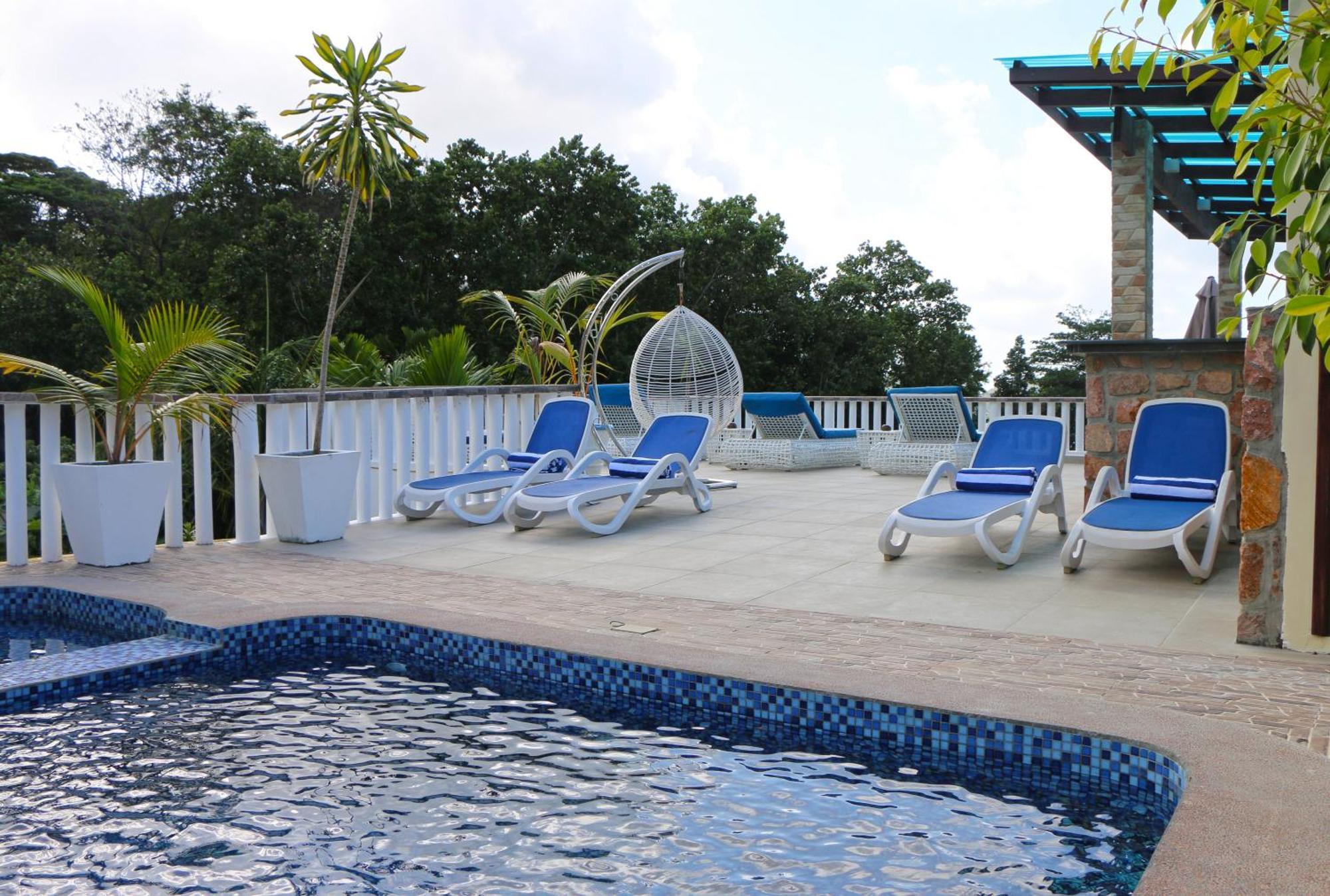 Ocean Blue Bay Apartment Anse Volbert Village Екстериор снимка
