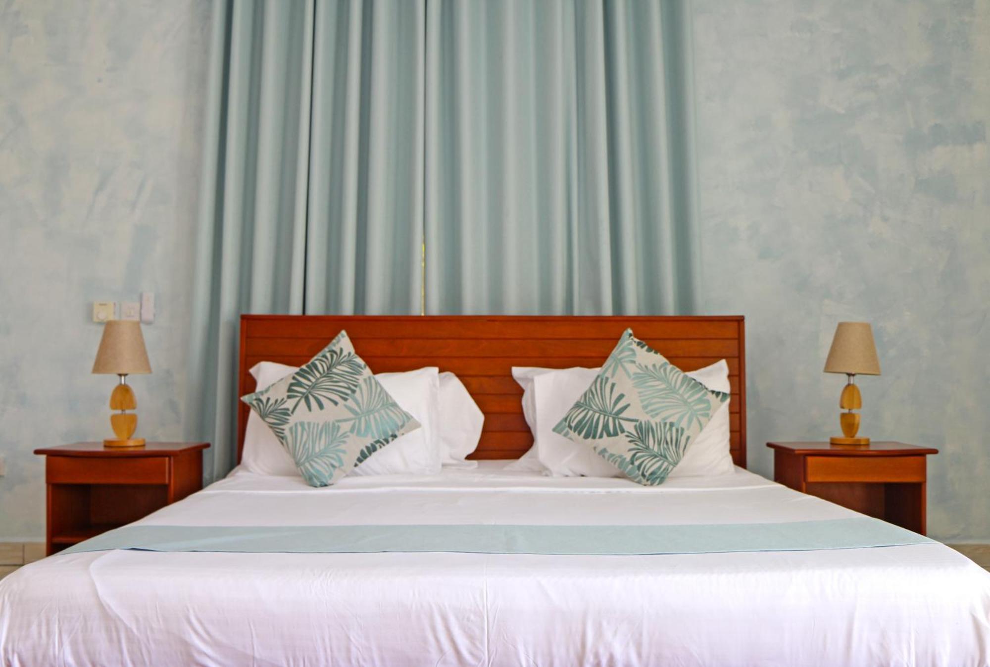Ocean Blue Bay Apartment Anse Volbert Village Екстериор снимка
