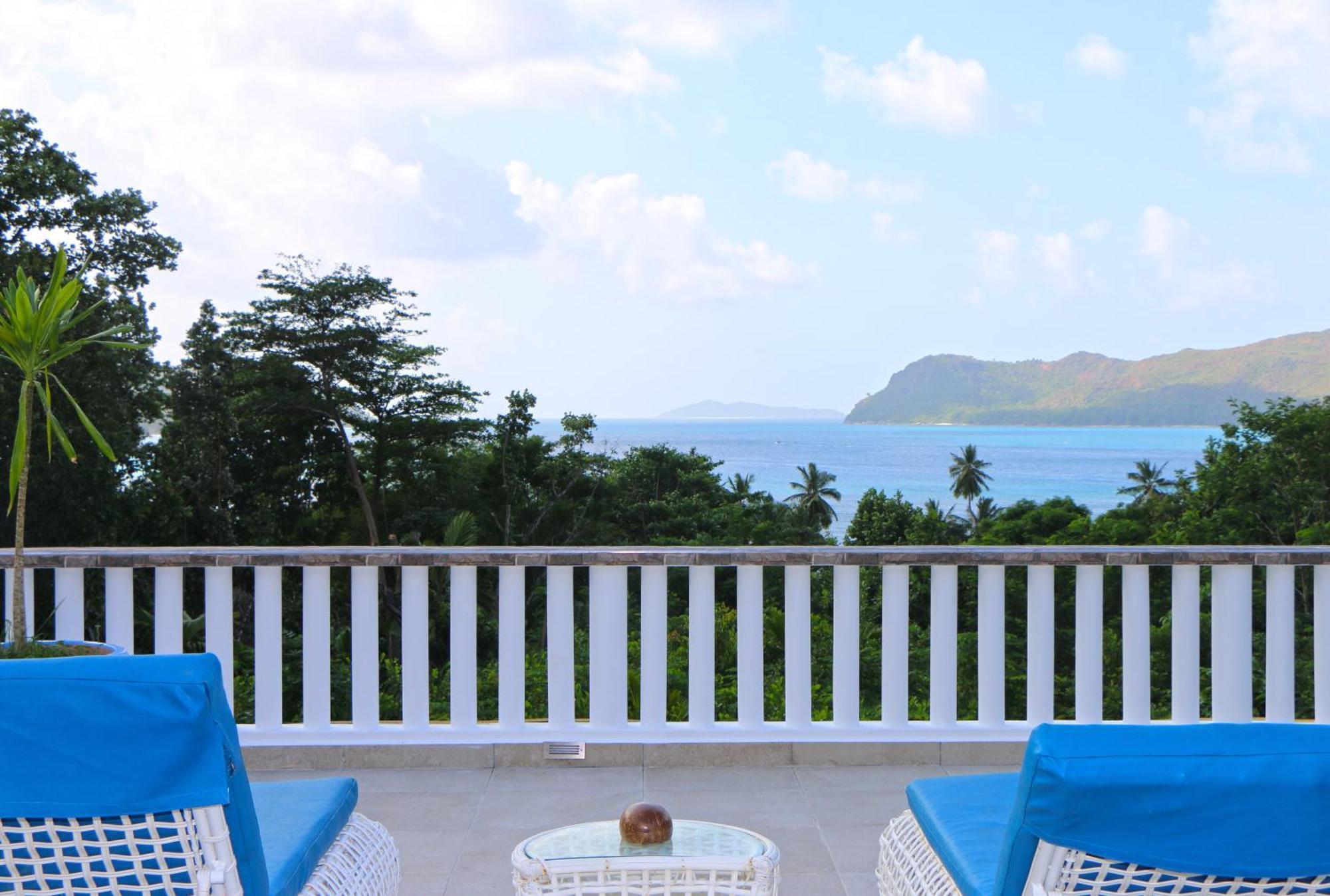 Ocean Blue Bay Apartment Anse Volbert Village Екстериор снимка