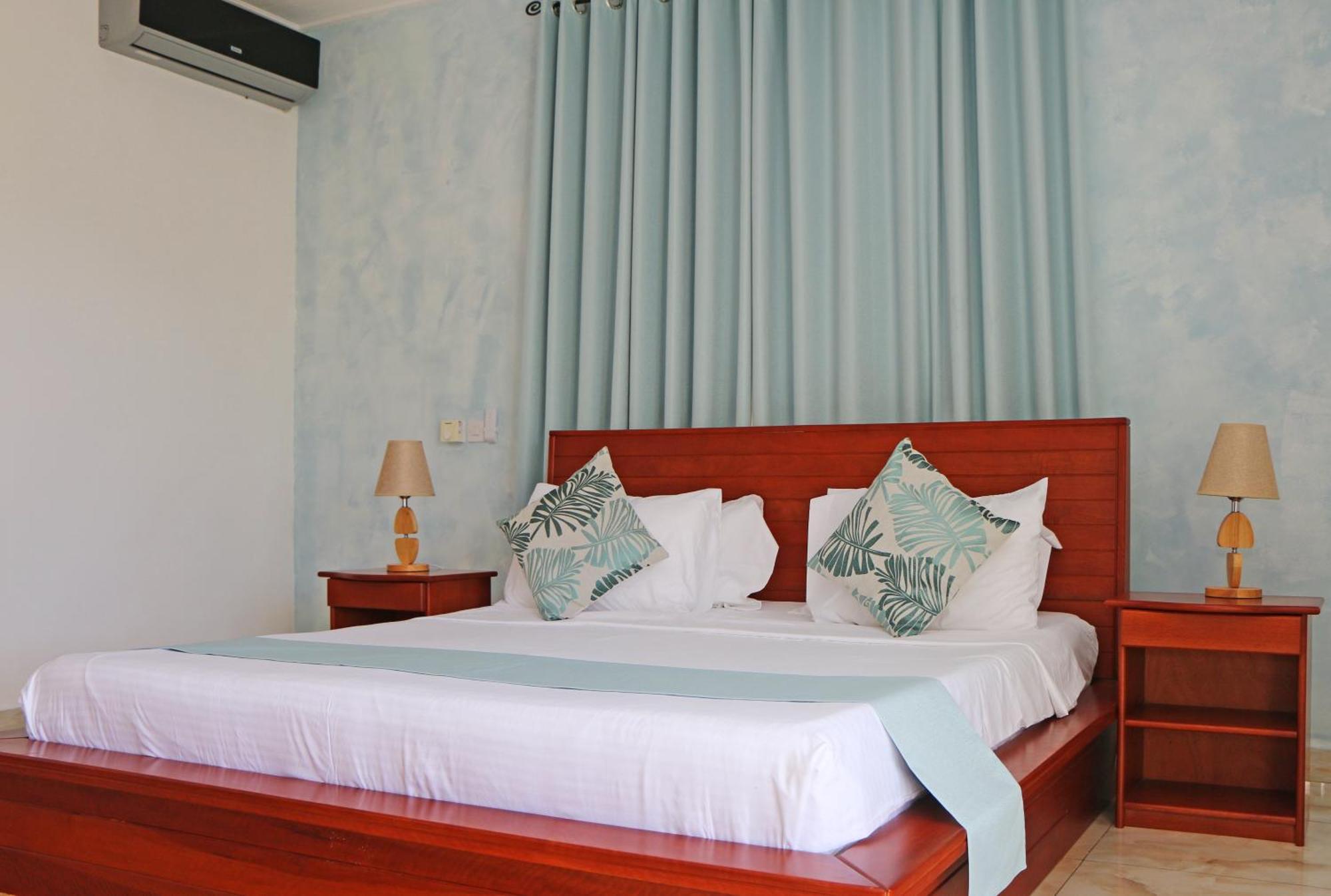 Ocean Blue Bay Apartment Anse Volbert Village Екстериор снимка