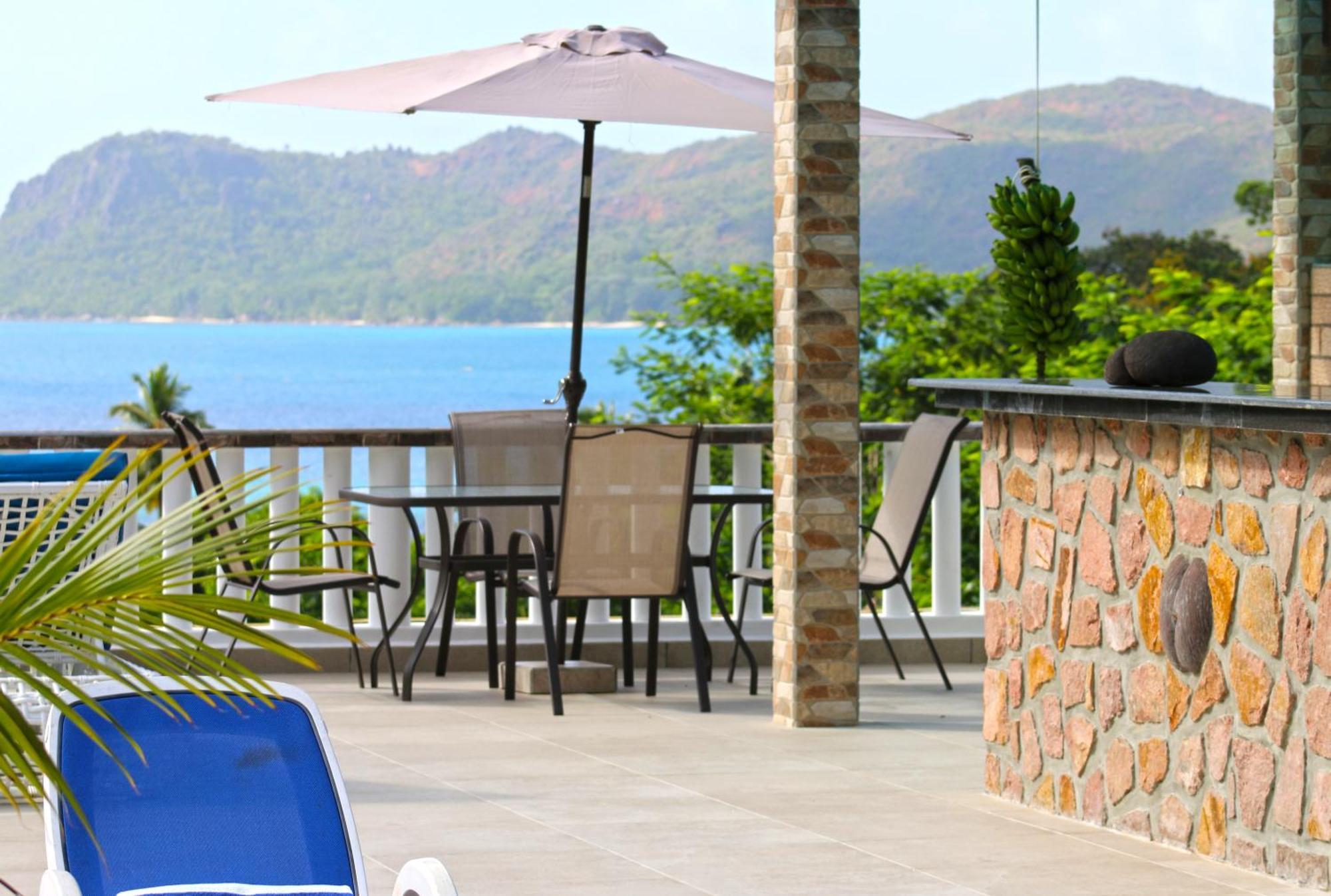 Ocean Blue Bay Apartment Anse Volbert Village Екстериор снимка