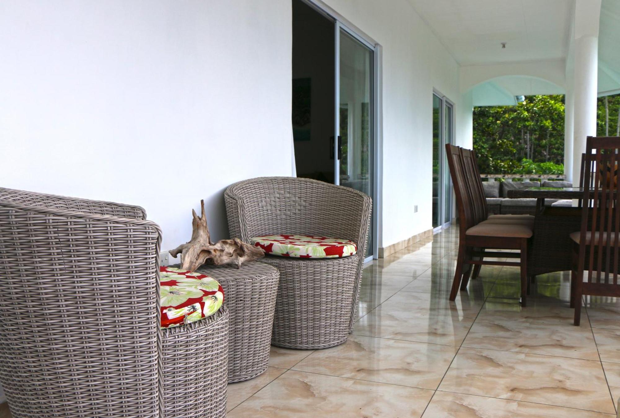 Ocean Blue Bay Apartment Anse Volbert Village Екстериор снимка